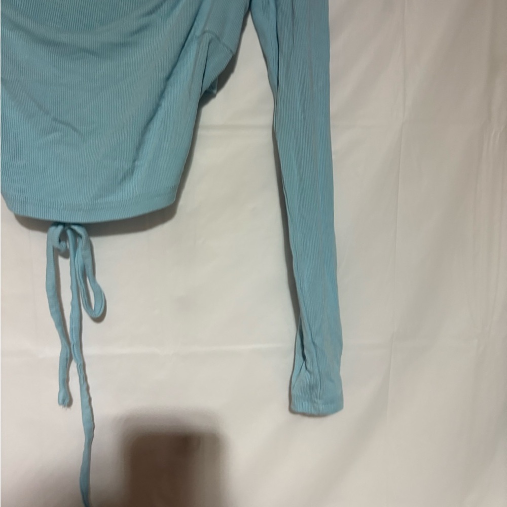Princess Polly Sky Blue Long Sleeve Crop Top - Picture 2 of 6